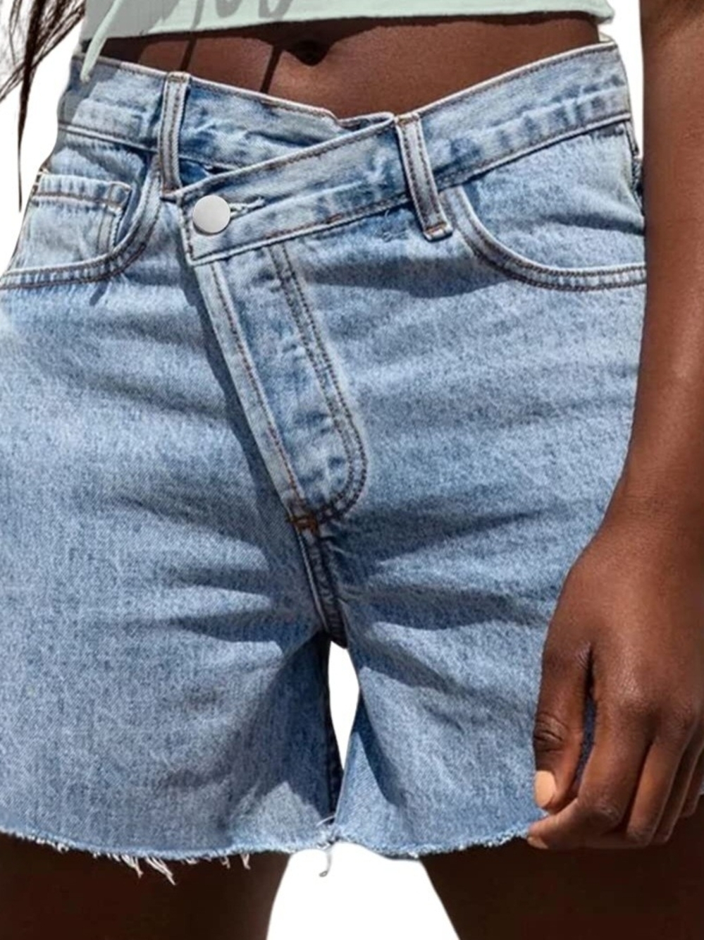 Genleck SZ Medium Light Blue Denim Women’s Jean Shorts